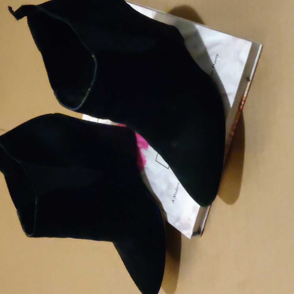 Vince Camuto suede booties